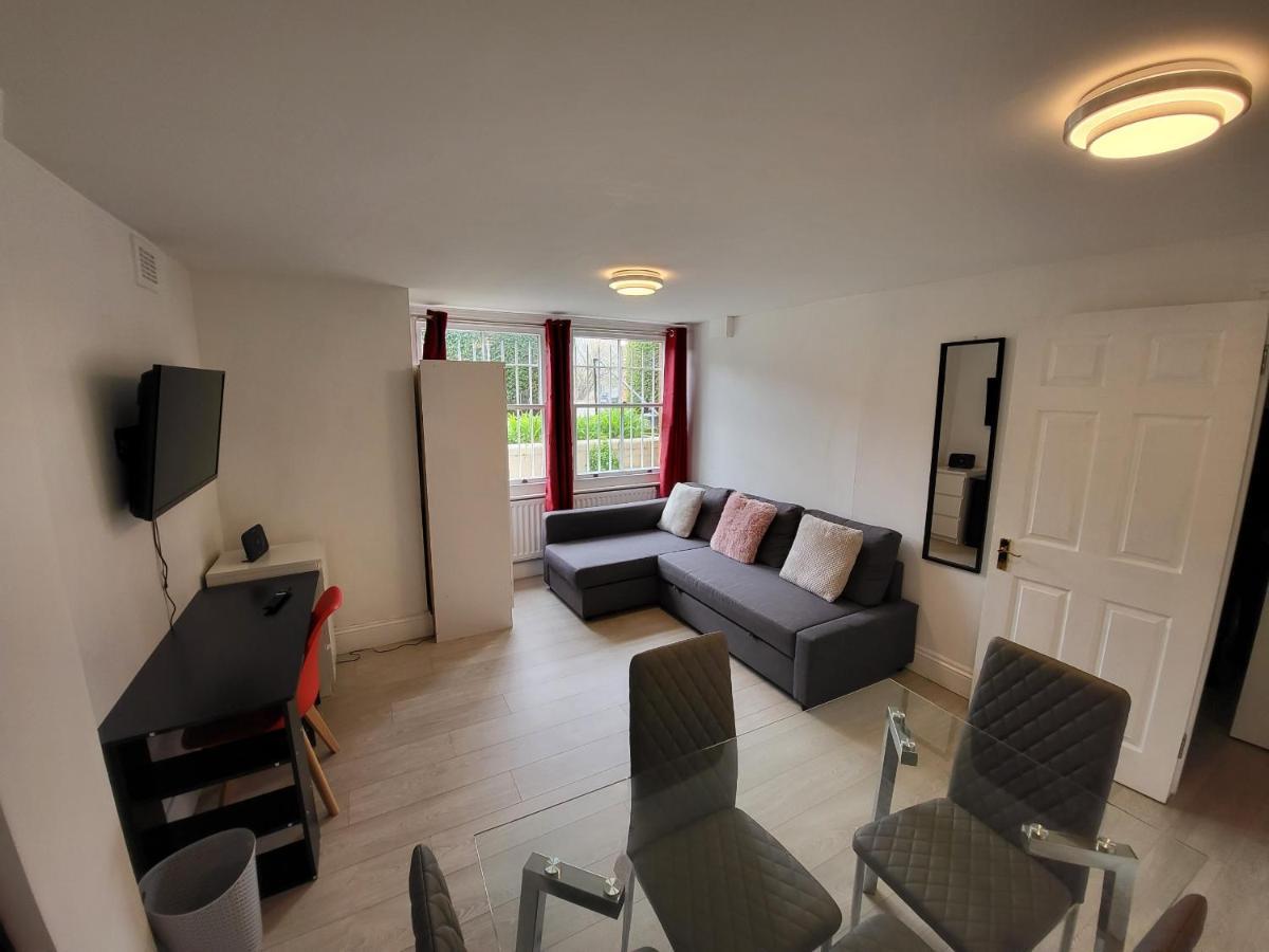 Cosy Apartment By Clapham South Underground! Лондон Экстерьер фото