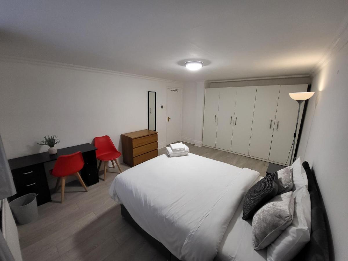 Cosy Apartment By Clapham South Underground! Лондон Экстерьер фото
