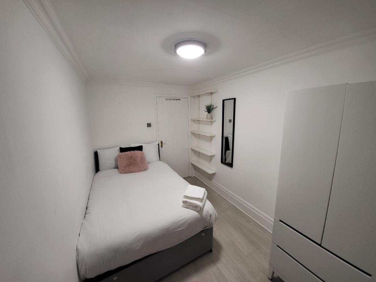 Cosy Apartment By Clapham South Underground! Лондон Экстерьер фото
